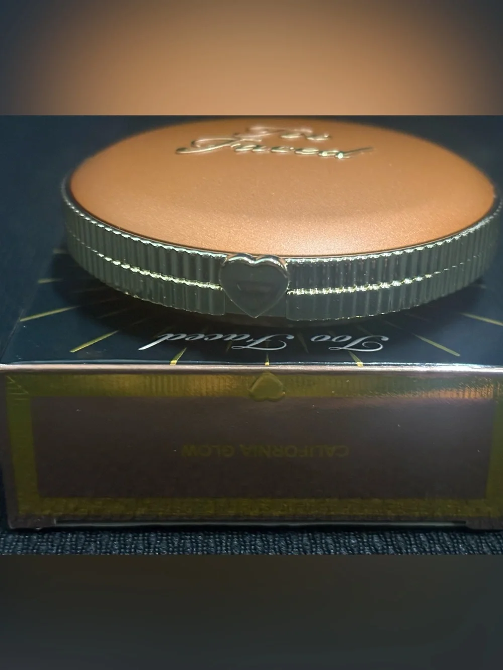 Too Faced Sun Bunny Bronzer & Blush Duo -California nib